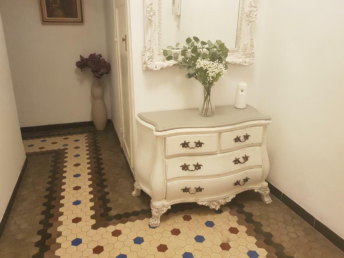 Apartamento centro frente a Torres de Serrano Valência Exterior foto