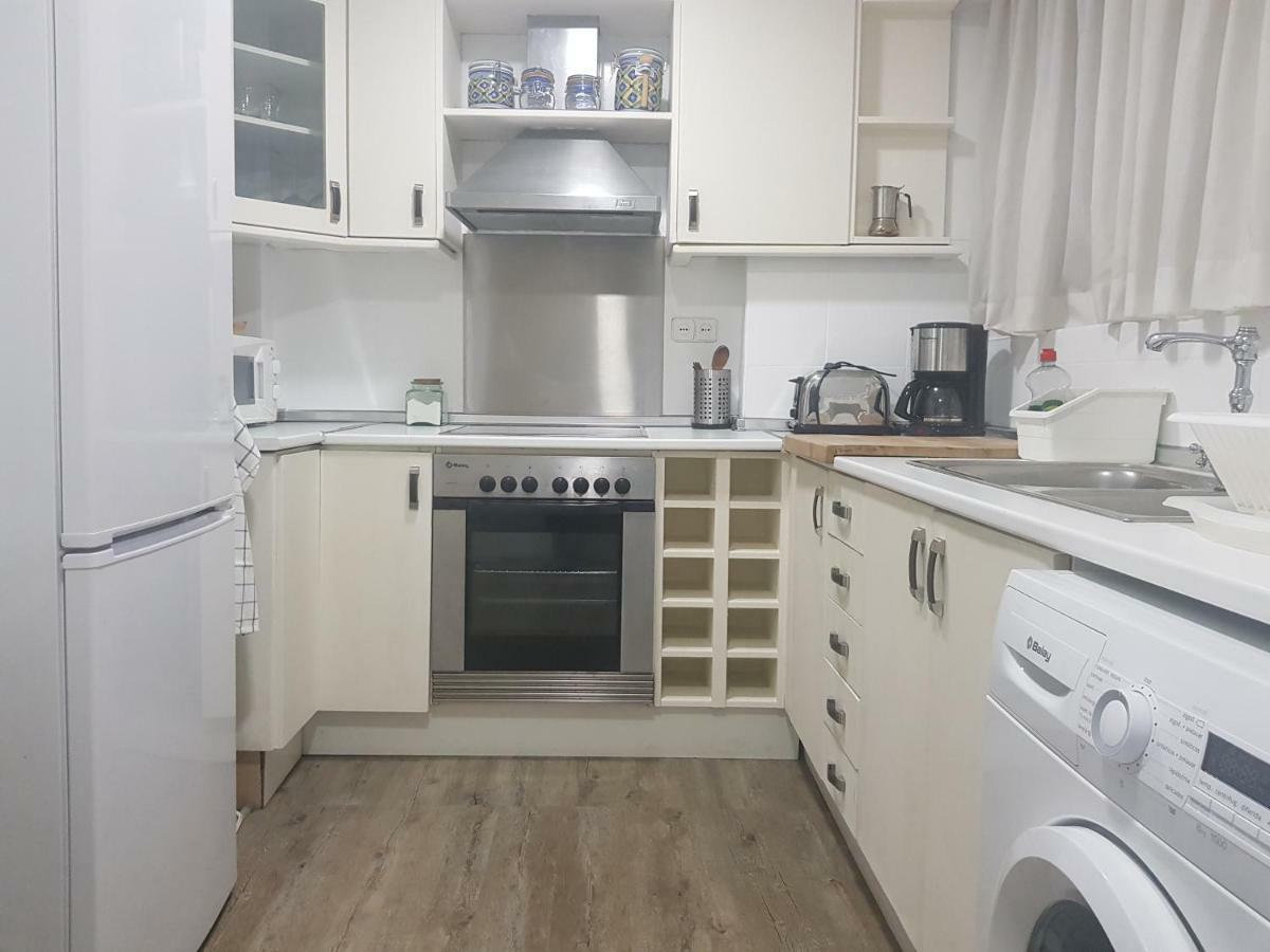Apartamento centro frente a Torres de Serrano Valência Exterior foto